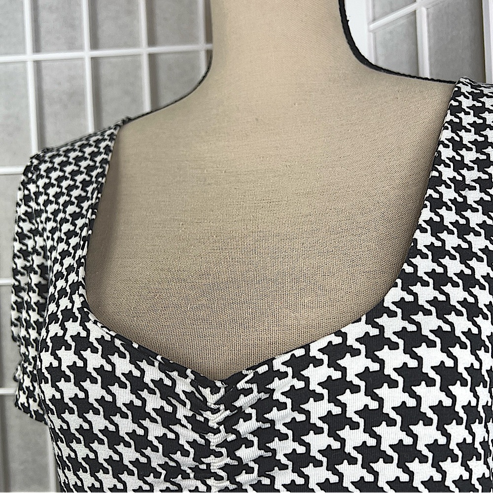 OBEY Houndstooth Mini Dress | Stretch Knit Cap Sleeve | Sz Small HOST PICK! NWOT - Picture 9 of 16